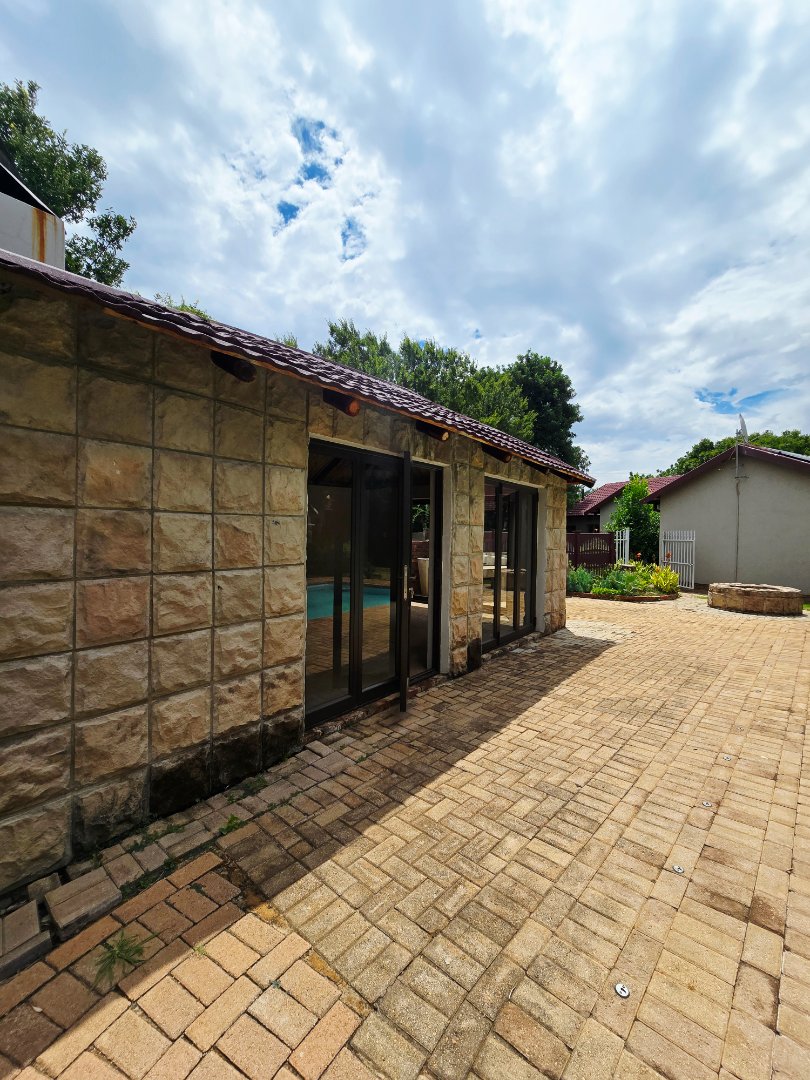 3 Bedroom Property for Sale in La Hoff North West